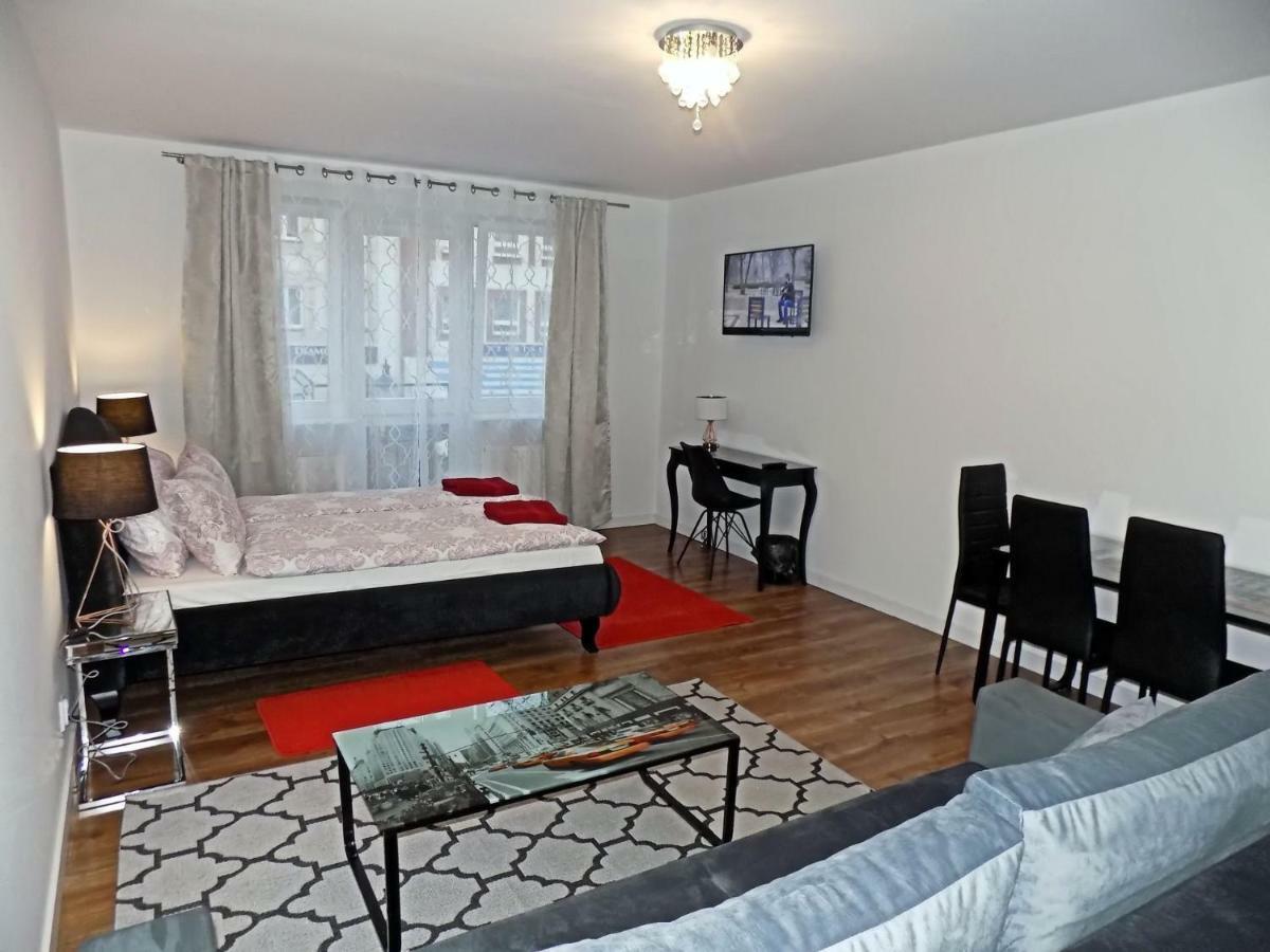 Apartament Mona Starowka-Old Town Apartment Elblag Exterior foto